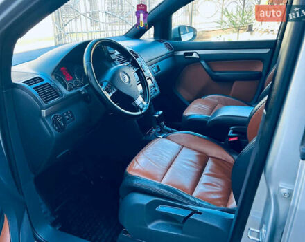 Сірий Фольксваген Туран, об'ємом двигуна 1.9 л та пробігом 200 тис. км за 8500 $, фото 32 на Automoto.ua