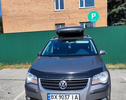 Серый Фольксваген Туран, объемом двигателя 1.9 л и пробегом 310 тыс. км за 7799 $, фото 2 на Automoto.ua
