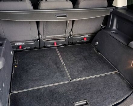 Серый Фольксваген Туран, объемом двигателя 1.4 л и пробегом 211 тыс. км за 9700 $, фото 8 на Automoto.ua