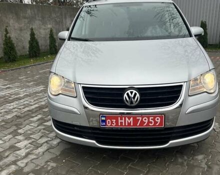 Серый Фольксваген Туран, объемом двигателя 1.6 л и пробегом 185 тыс. км за 8350 $, фото 3 на Automoto.ua