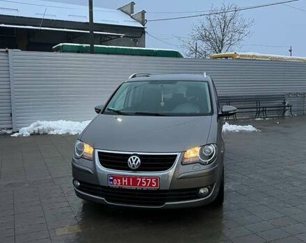 Серый Фольксваген Туран, объемом двигателя 1.4 л и пробегом 174 тыс. км за 6800 $, фото 4 на Automoto.ua