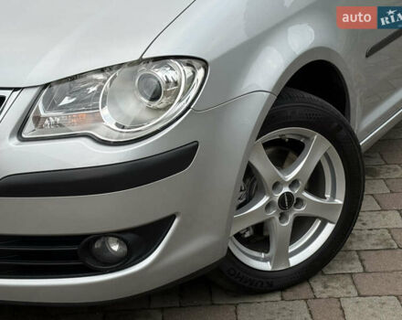 Серый Фольксваген Туран, объемом двигателя 1.6 л и пробегом 174 тыс. км за 7450 $, фото 8 на Automoto.ua