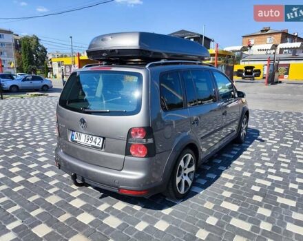 Серый Фольксваген Туран, объемом двигателя 1.9 л и пробегом 310 тыс. км за 7799 $, фото 8 на Automoto.ua