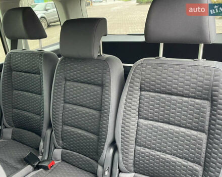 Серый Фольксваген Туран, объемом двигателя 1.6 л и пробегом 196 тыс. км за 8999 $, фото 146 на Automoto.ua