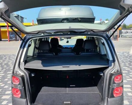 Серый Фольксваген Туран, объемом двигателя 1.9 л и пробегом 310 тыс. км за 7799 $, фото 11 на Automoto.ua