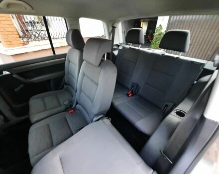 Серый Фольксваген Туран, объемом двигателя 1.6 л и пробегом 130 тыс. км за 7500 $, фото 14 на Automoto.ua