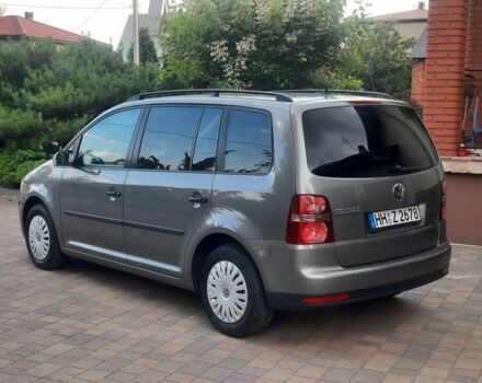 Серый Фольксваген Туран, объемом двигателя 1.6 л и пробегом 130 тыс. км за 7500 $, фото 3 на Automoto.ua