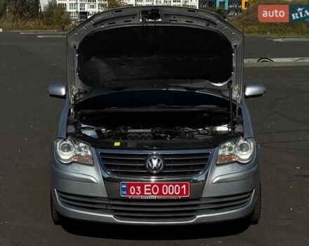 Серый Фольксваген Туран, объемом двигателя 1.6 л и пробегом 278 тыс. км за 8200 $, фото 18 на Automoto.ua