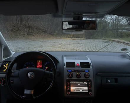 Сірий Фольксваген Туран, об'ємом двигуна 1.39 л та пробігом 182 тис. км за 7950 $, фото 39 на Automoto.ua