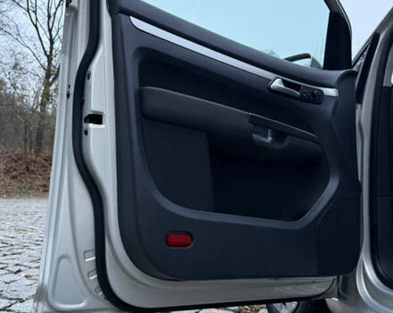 Сірий Фольксваген Туран, об'ємом двигуна 1.39 л та пробігом 182 тис. км за 7950 $, фото 30 на Automoto.ua