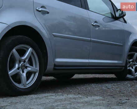 Сірий Фольксваген Туран, об'ємом двигуна 2 л та пробігом 190 тис. км за 9500 $, фото 16 на Automoto.ua