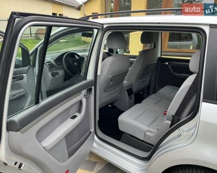 Сірий Фольксваген Туран, об'ємом двигуна 1.39 л та пробігом 204 тис. км за 7100 $, фото 8 на Automoto.ua