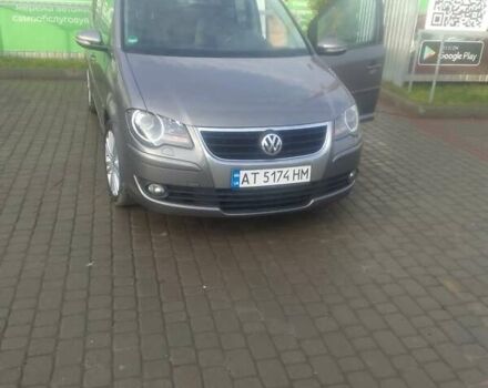 Серый Фольксваген Туран, объемом двигателя 1.97 л и пробегом 260 тыс. км за 8500 $, фото 9 на Automoto.ua