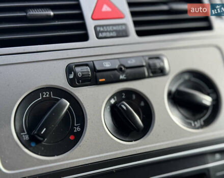 Сірий Фольксваген Туран, об'ємом двигуна 1.4 л та пробігом 197 тис. км за 7690 $, фото 42 на Automoto.ua