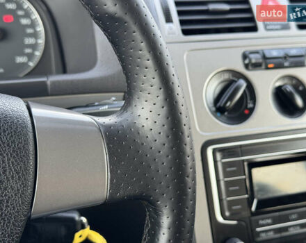 Сірий Фольксваген Туран, об'ємом двигуна 1.4 л та пробігом 197 тис. км за 7690 $, фото 44 на Automoto.ua