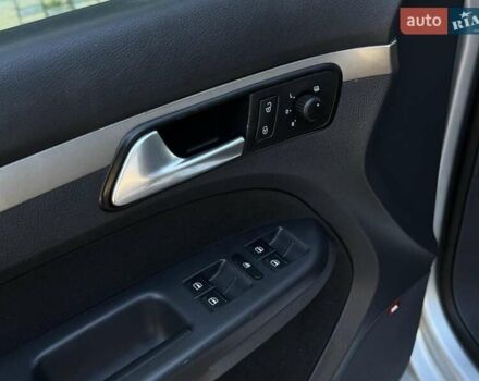 Серый Фольксваген Туран, объемом двигателя 1.6 л и пробегом 278 тыс. км за 8200 $, фото 11 на Automoto.ua