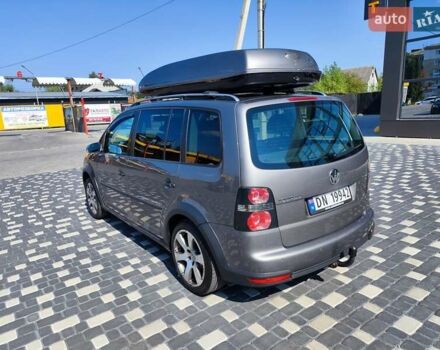 Серый Фольксваген Туран, объемом двигателя 1.9 л и пробегом 310 тыс. км за 7799 $, фото 10 на Automoto.ua