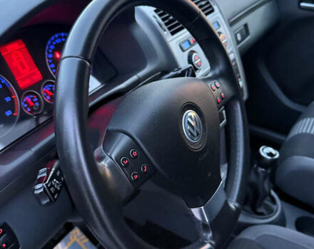 Сірий Фольксваген Туран, об'ємом двигуна 1.6 л та пробігом 212 тис. км за 8499 $, фото 40 на Automoto.ua