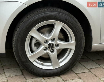 Серый Фольксваген Туран, объемом двигателя 1.6 л и пробегом 174 тыс. км за 7450 $, фото 62 на Automoto.ua