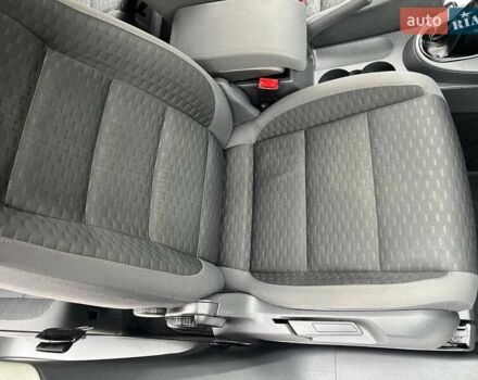 Серый Фольксваген Туран, объемом двигателя 1.6 л и пробегом 198 тыс. км за 8399 $, фото 63 на Automoto.ua