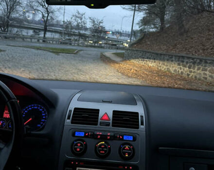 Сірий Фольксваген Туран, об'ємом двигуна 1.39 л та пробігом 182 тис. км за 7950 $, фото 50 на Automoto.ua