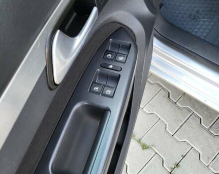 Сірий Фольксваген Туран, об'ємом двигуна 1.4 л та пробігом 215 тис. км за 6900 $, фото 19 на Automoto.ua