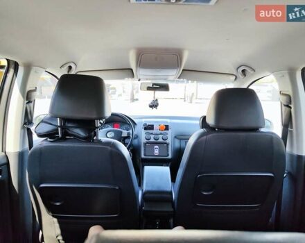 Серый Фольксваген Туран, объемом двигателя 1.9 л и пробегом 310 тыс. км за 7799 $, фото 15 на Automoto.ua