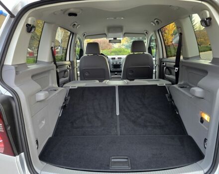 Сірий Фольксваген Туран, об'ємом двигуна 1.4 л та пробігом 190 тис. км за 6800 $, фото 22 на Automoto.ua