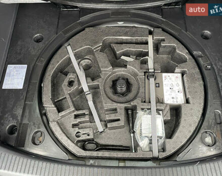 Серый Фольксваген Туран, объемом двигателя 1.6 л и пробегом 196 тыс. км за 8999 $, фото 113 на Automoto.ua