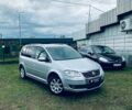 Сірий Фольксваген Туран, об'ємом двигуна 1.9 л та пробігом 200 тис. км за 8500 $, фото 1 на Automoto.ua