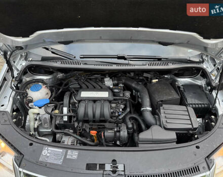 Серый Фольксваген Туран, объемом двигателя 1.6 л и пробегом 174 тыс. км за 7450 $, фото 60 на Automoto.ua