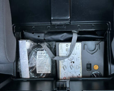 Серый Фольксваген Туран, объемом двигателя 1.6 л и пробегом 225 тыс. км за 8199 $, фото 38 на Automoto.ua