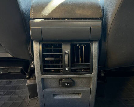 Серый Фольксваген Туран, объемом двигателя 1.4 л и пробегом 232 тыс. км за 8200 $, фото 24 на Automoto.ua