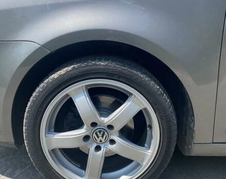 Серый Фольксваген Туран, объемом двигателя 1.6 л и пробегом 211 тыс. км за 9150 $, фото 10 на Automoto.ua