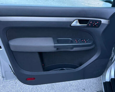 Сірий Фольксваген Туран, об'ємом двигуна 1.6 л та пробігом 212 тис. км за 8499 $, фото 34 на Automoto.ua