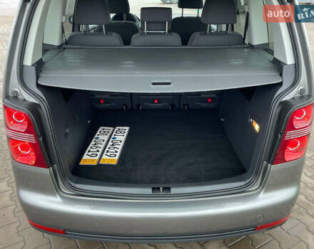 Серый Фольксваген Туран, объемом двигателя 1.6 л и пробегом 196 тыс. км за 8999 $, фото 36 на Automoto.ua