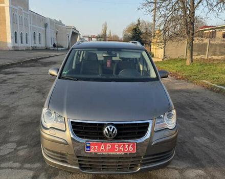 Сірий Фольксваген Туран, об'ємом двигуна 1.6 л та пробігом 191 тис. км за 7700 $, фото 2 на Automoto.ua