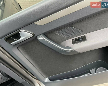 Серый Фольксваген Туран, объемом двигателя 1.6 л и пробегом 196 тыс. км за 8999 $, фото 30 на Automoto.ua