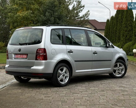 Серый Фольксваген Туран, объемом двигателя 1.6 л и пробегом 174 тыс. км за 7550 $, фото 15 на Automoto.ua