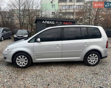 Серый Фольксваген Туран, объемом двигателя 1.6 л и пробегом 238 тыс. км за 7850 $, фото 13 на Automoto.ua