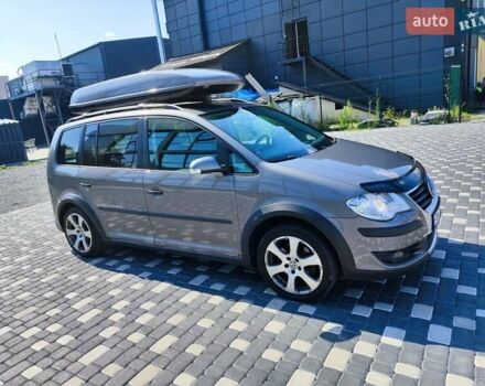 Серый Фольксваген Туран, объемом двигателя 1.9 л и пробегом 310 тыс. км за 7799 $, фото 9 на Automoto.ua