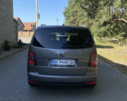 Сірий Фольксваген Туран, об'ємом двигуна 1.9 л та пробігом 238 тис. км за 8750 $, фото 9 на Automoto.ua