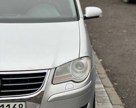 Серый Фольксваген Туран, объемом двигателя 1.6 л и пробегом 198 тыс. км за 8399 $, фото 17 на Automoto.ua