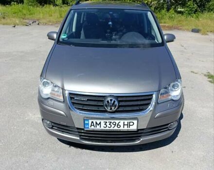 Серый Фольксваген Туран, объемом двигателя 1.9 л и пробегом 237 тыс. км за 7600 $, фото 6 на Automoto.ua
