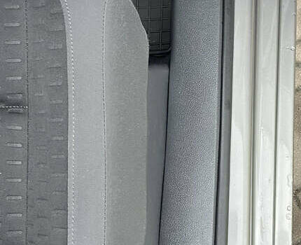 Серый Фольксваген Туран, объемом двигателя 1.6 л и пробегом 196 тыс. км за 8999 $, фото 134 на Automoto.ua