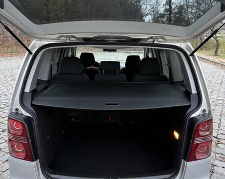 Сірий Фольксваген Туран, об'ємом двигуна 1.39 л та пробігом 182 тис. км за 7950 $, фото 20 на Automoto.ua