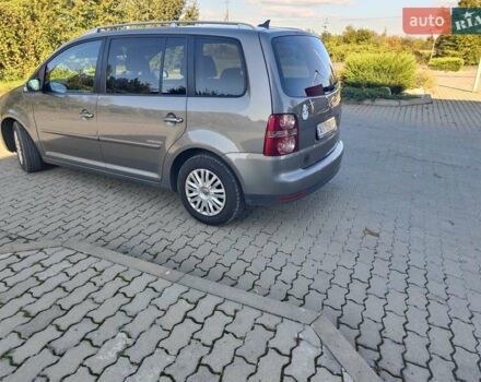 Серый Фольксваген Туран, объемом двигателя 1.9 л и пробегом 298 тыс. км за 7600 $, фото 6 на Automoto.ua