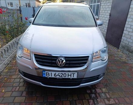 Сірий Фольксваген Туран, об'ємом двигуна 1.4 л та пробігом 215 тис. км за 7500 $, фото 1 на Automoto.ua