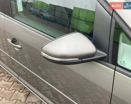 Серый Фольксваген Туран, объемом двигателя 1.6 л и пробегом 196 тыс. км за 8999 $, фото 95 на Automoto.ua