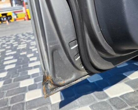 Серый Фольксваген Туран, объемом двигателя 1.9 л и пробегом 310 тыс. км за 7799 $, фото 20 на Automoto.ua